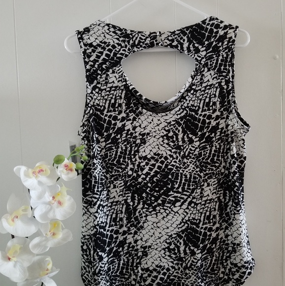 INC INTERNACIONAL CONCEPTS TOP SLEEVELESS SHIRT 🌸 - Picture 2 of 7